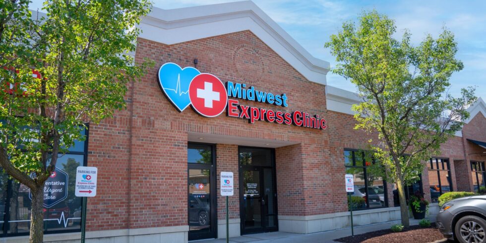 Midwest-Express-Clinic_Beacon-Hill Midwest Express Clinic Garfield Ridge Location Image